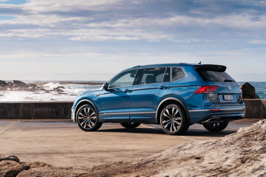  Volkswagen Tiguan Allspace R-Line 2018 года  (AU) (фото 2 из 40)